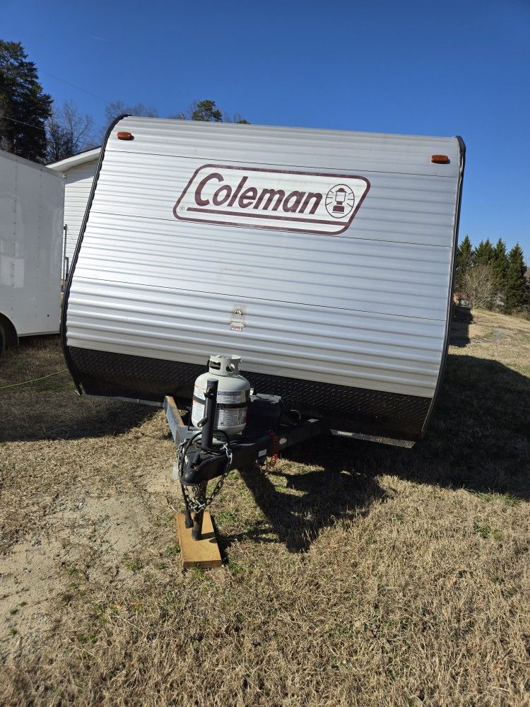 2015 Coleman Camper
