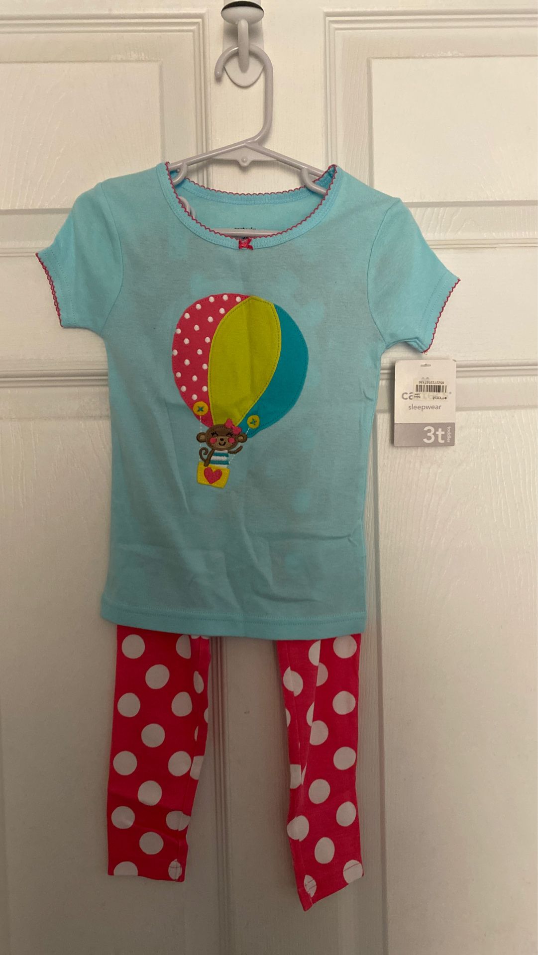 Carter’s pajamas | 3T | NWT