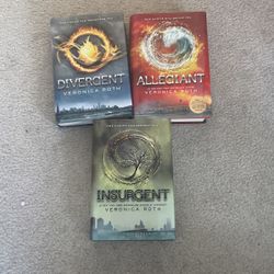 Divergent Books