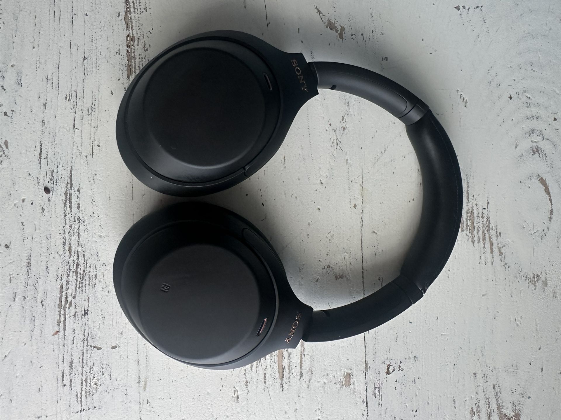 Sony - WH1000XM4 Premium Wireless Noise Canceling Headphones
