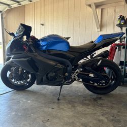 2011 Suzuki GSX-R1000