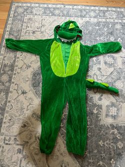 Green Dinosaur Costume/Onesie - Size 110cm (3-4 year)
