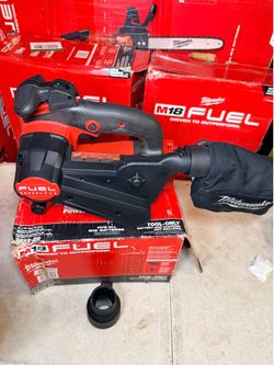 Milwaukee TOOL ONLY  M18 FUEL 18-Volt Lithium-lon Cordless Belt Sander USED $275