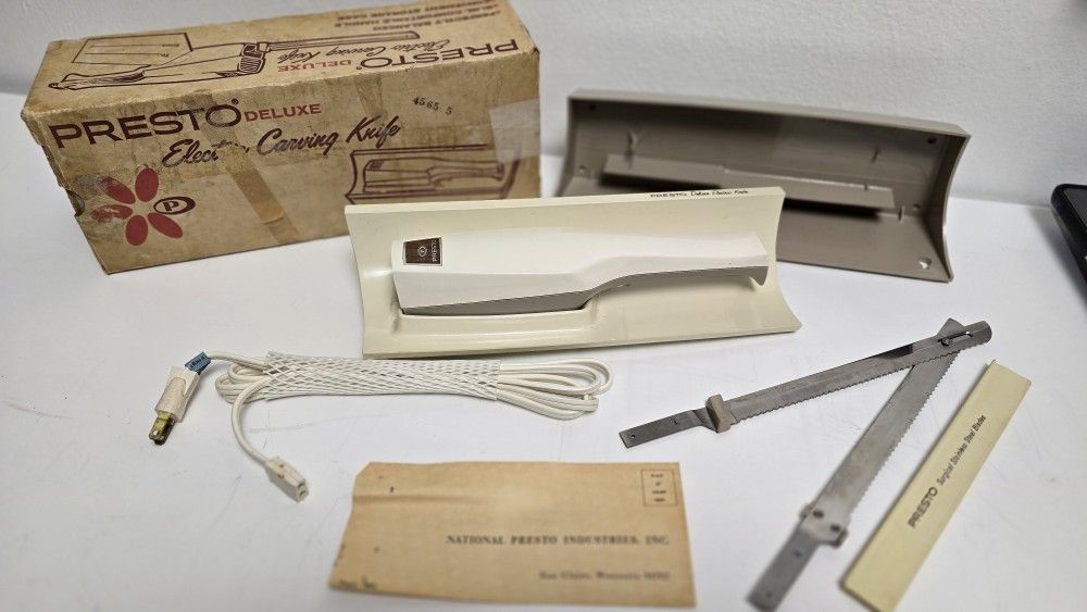 Vintage Presto Deluxe Electric Carving Knife PN03A (Made in USA) – Complete Set