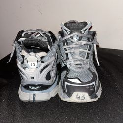 Black And Grey Runners