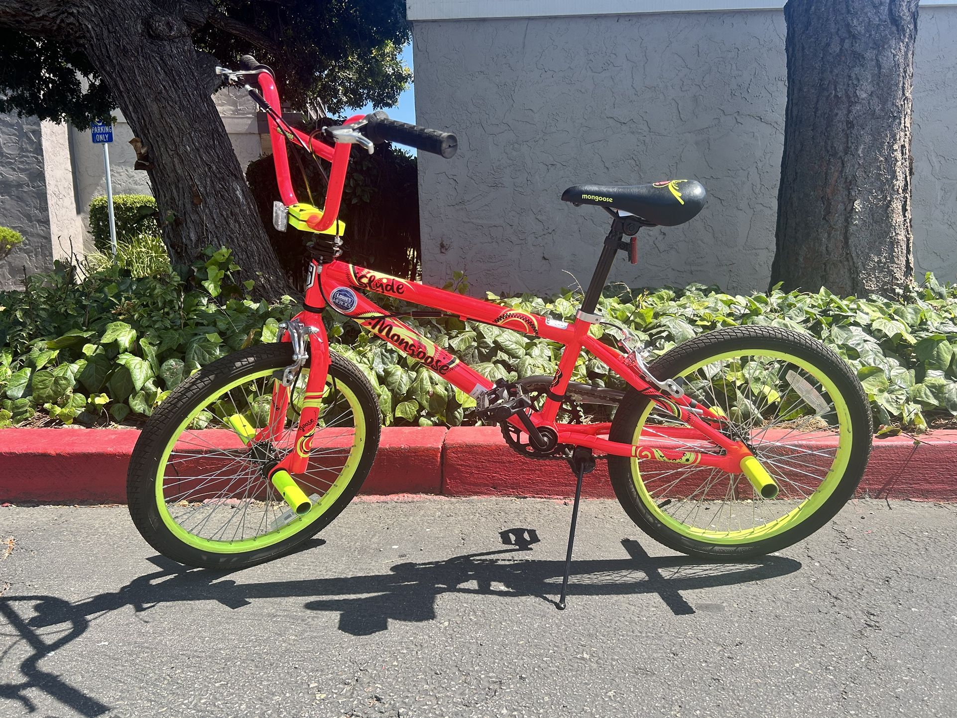 Mongoose Bike 20”