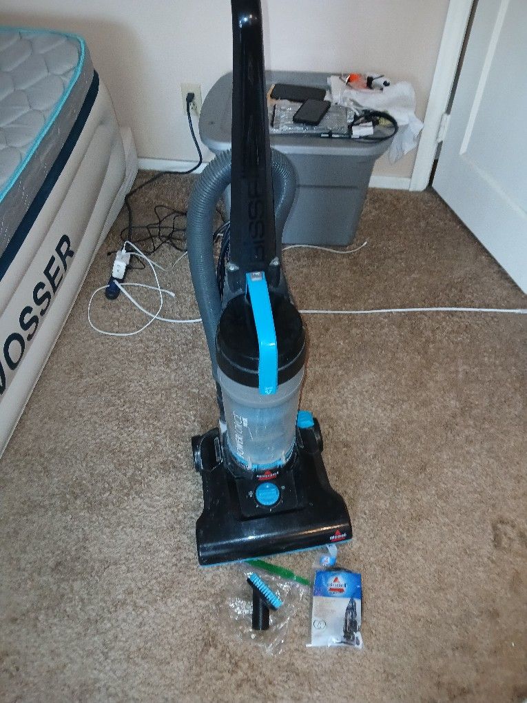 Bissell PowerForce Helix Vacuum (Model 1700)