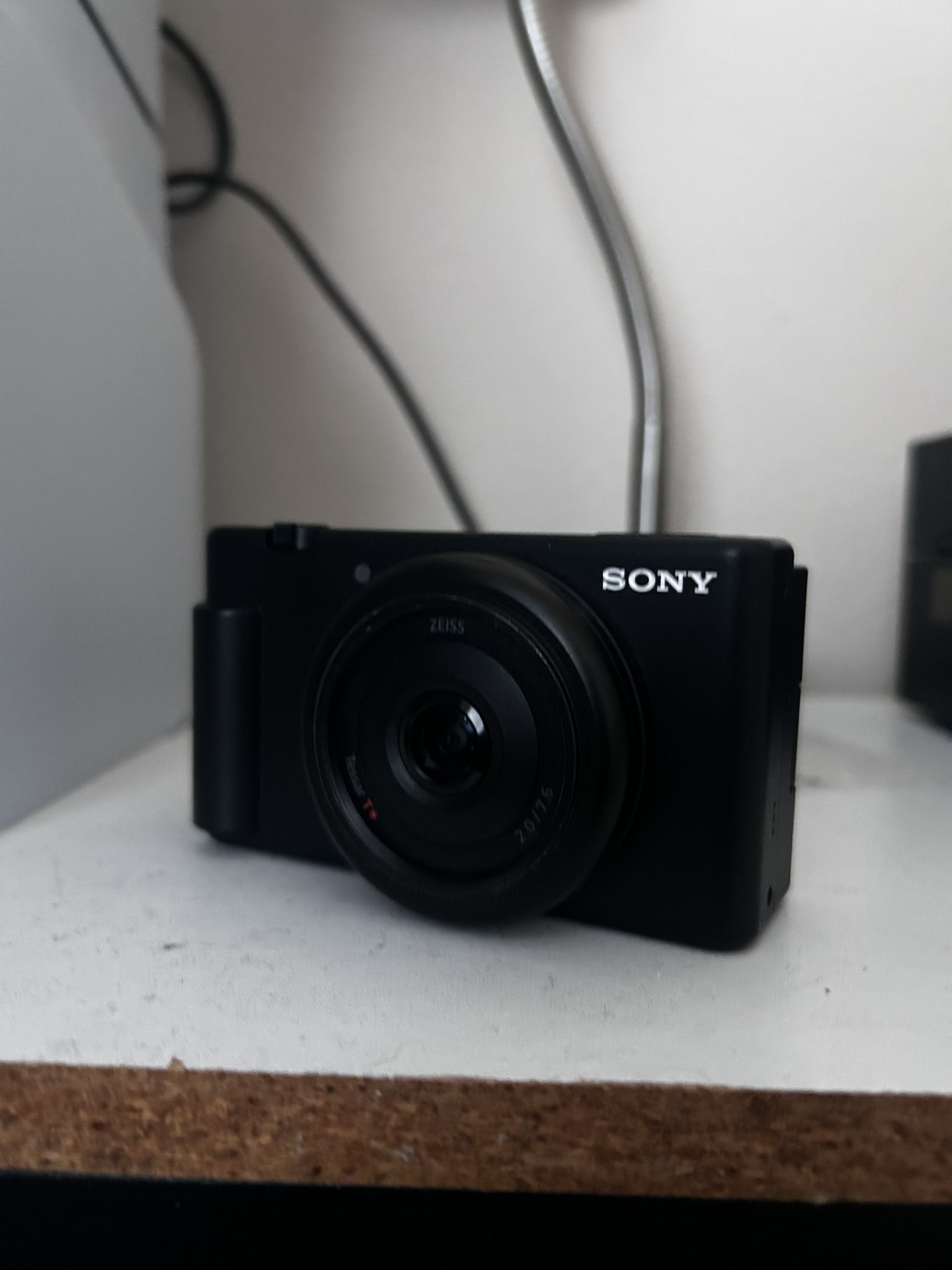 Sony ZV-1F with accessories 