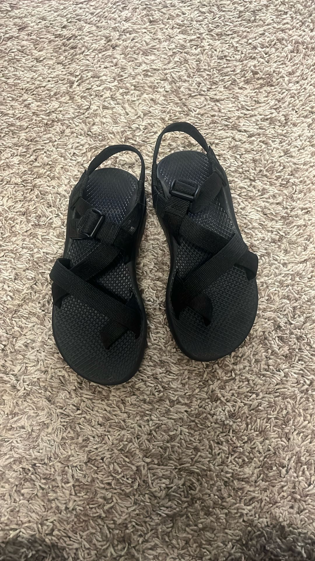 Chacos Size 6