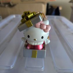 Hello Kitty Present Ornament.