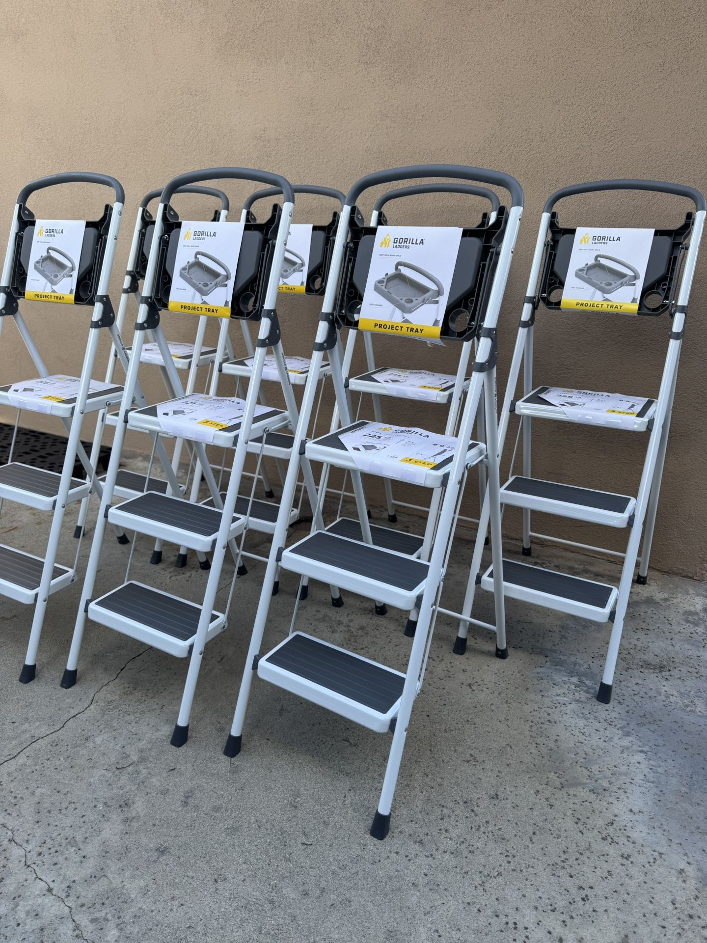 Gorilla Stepladder - 225lb Capacity