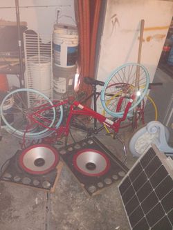 Vintage Mid 60s Schwinn 24in Beach Cruiser 