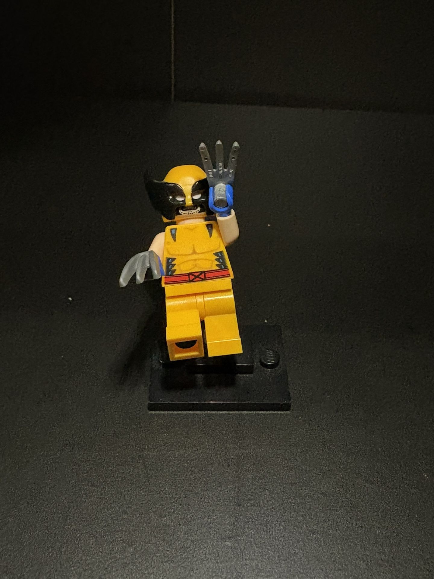 Classic Wolverine Lego Mini Figure