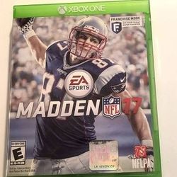 NFL Madden 17 2017 National Football League Microsoft Xbox Video Game

