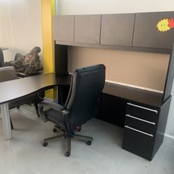 Executive Desk L Shape 72”x78” With Hutch