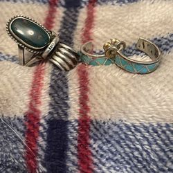 Ring & Earrings Both Have Turquoise 