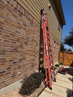 Werner Fiberglass Podium Ladder 10’