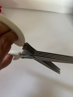 Martha Stewart Fringe Scissors. Great For Making Confetti/ Shredding Paper