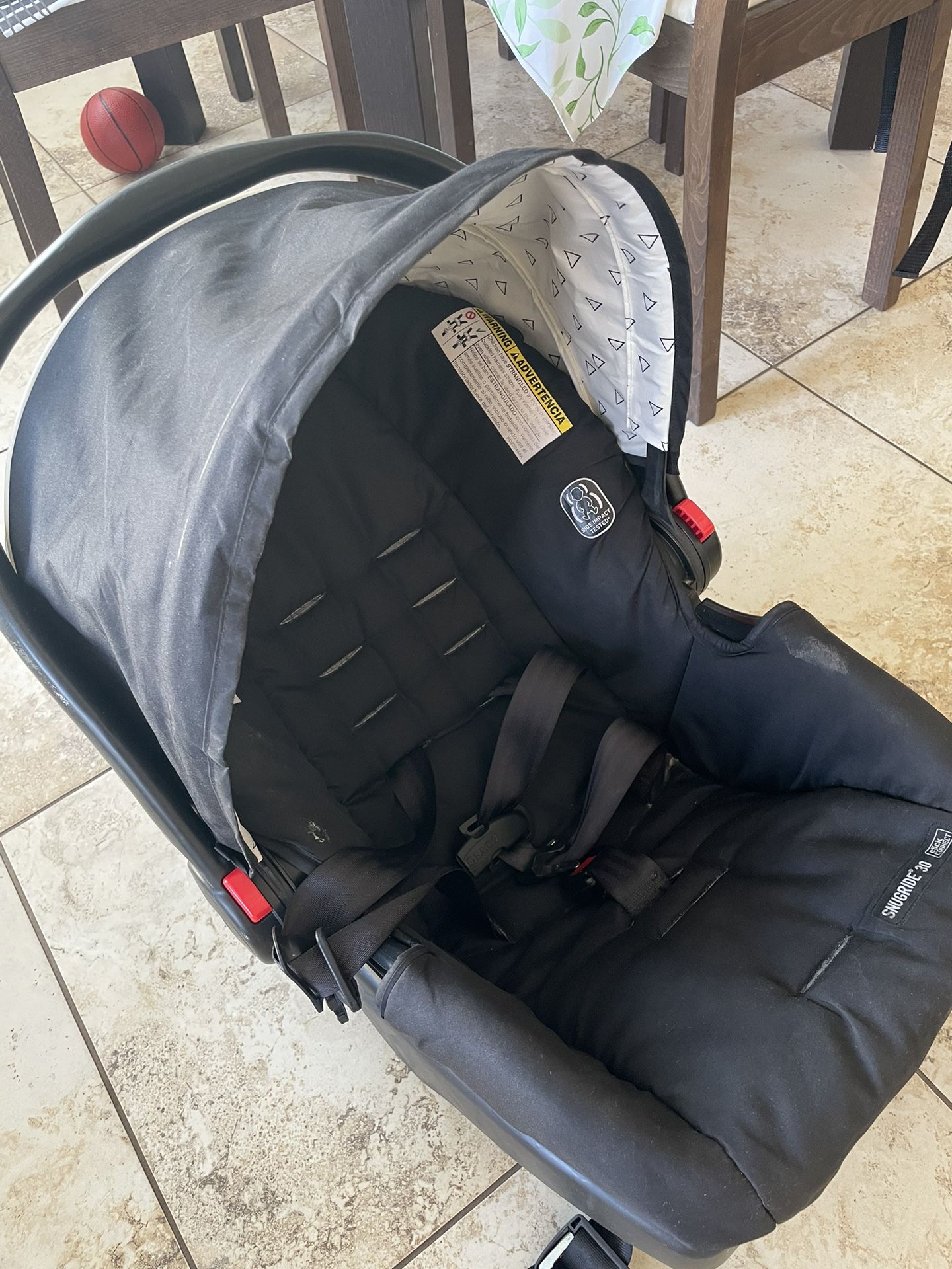 Graco SnugRide Rear-facing Infant Car Seat
