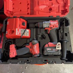 Milwaukee 1/2” Hammer Drill And 1/4” Impact Drill Surge Model Set