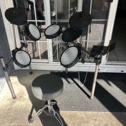 Simmons Drum Set 