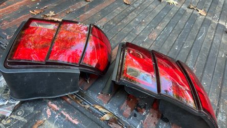Mustang head lights don’t know what make or model