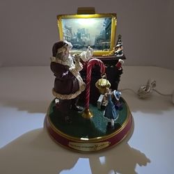 Thomas Kinkade The Charity of Christmas Figurine Light Up the Holidays w/COA