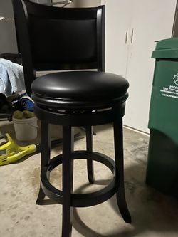 Bar Stool ! Great Condition !