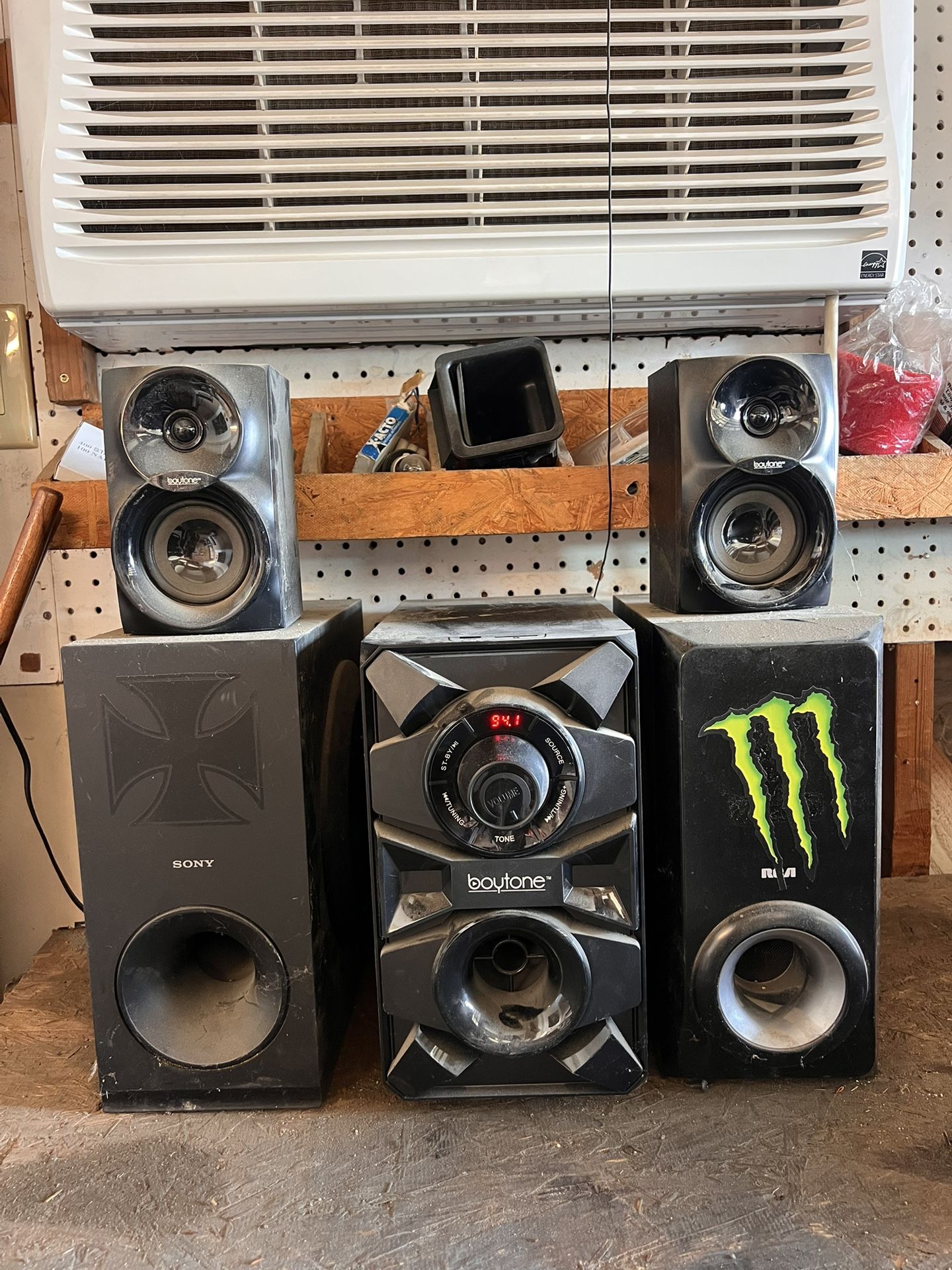 speakers