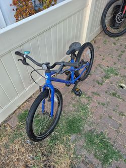 Specalized kids bike