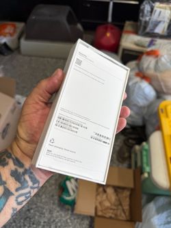 Iphone 17 pro box empty new
