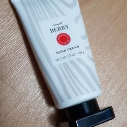 Currant Berry Shea Infused Moisturizing Hand Cream