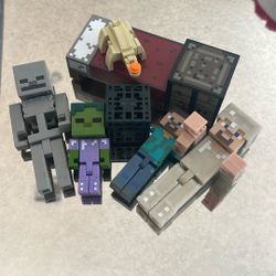 Minecraft Figures Lot – Figures & Accessories