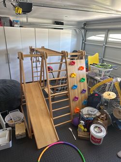 Avenlur foldable jungle gym