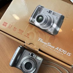 Canon Powershot A570 IS 7.1 MP Silver Digital Camera