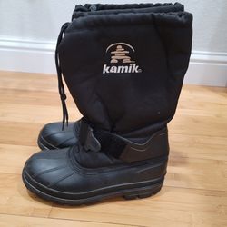 Kamik snow boots womens size 8