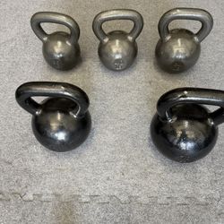 35,40,50,60 and 70lb kettlebells. New in box 📦 $306