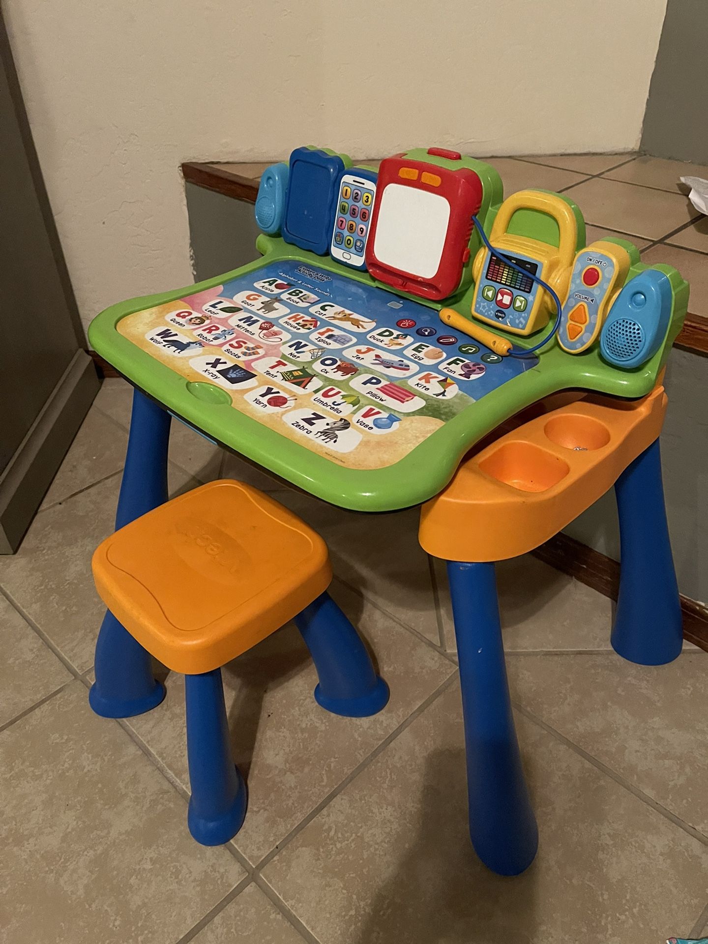 VTech Learning Desk