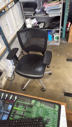 Office Chair High Quality Barely Used