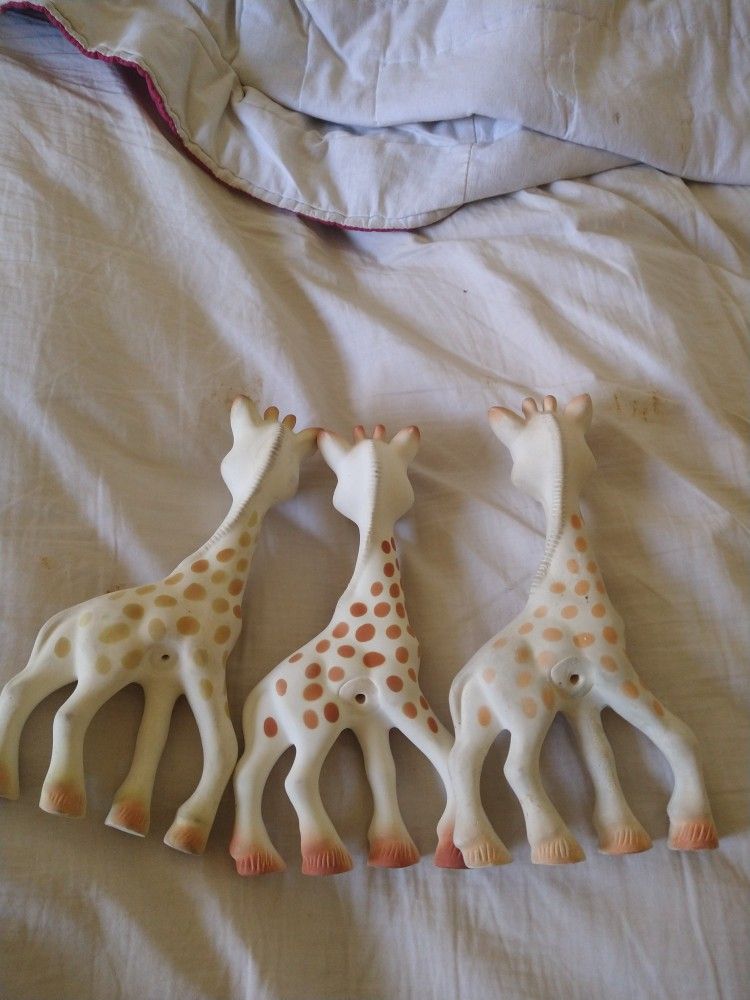 Sophie the Giraffe