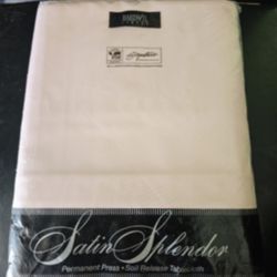 Large Tablecloth 60'x120' Oblong . Mantel Nuevo Grande 120' X60