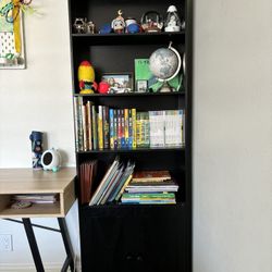 Bookshelve