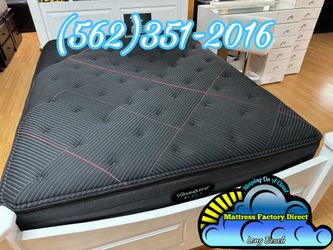 Beautyrest black king mattress and Boxspring bed set new Colchon y tambor