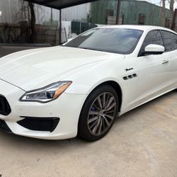 2022 maserati quattroporte/ 713-775-5194 ask for gladys