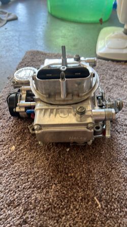 Holley 4-Barrel Carburetor