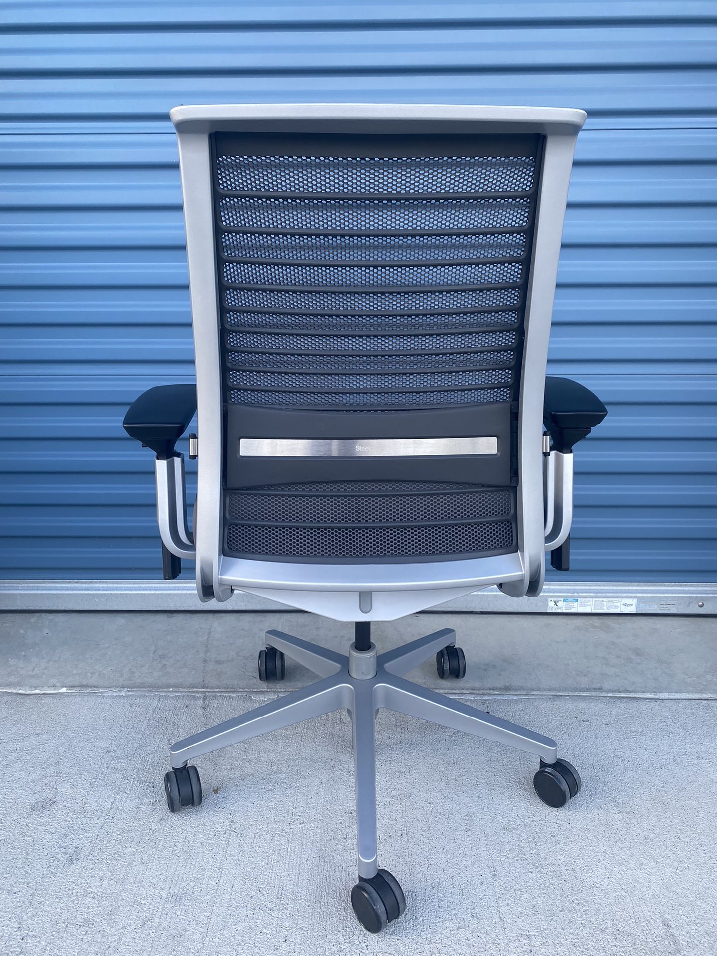 Steelcase Think V2 Fully Adjustable With 3D Knit Back Office Chair