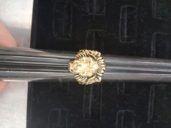 10kt lion ring