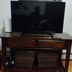 Counsel Table / TV Stand