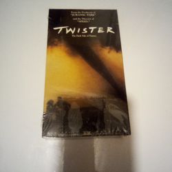 Vintage Neveropen Twister Movie