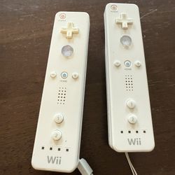 Nintendo Wii Remotes 
